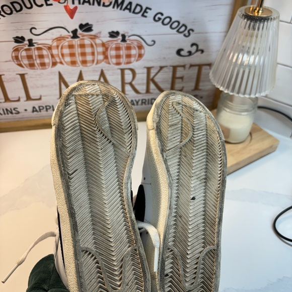 Nike Blazers - Picture 6 of 6